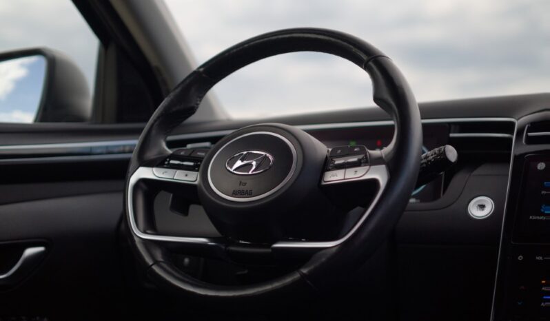 
								Hyundai Tucson full									
