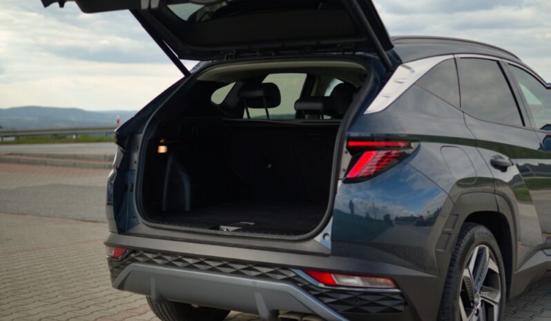 
								Hyundai Tucson full									