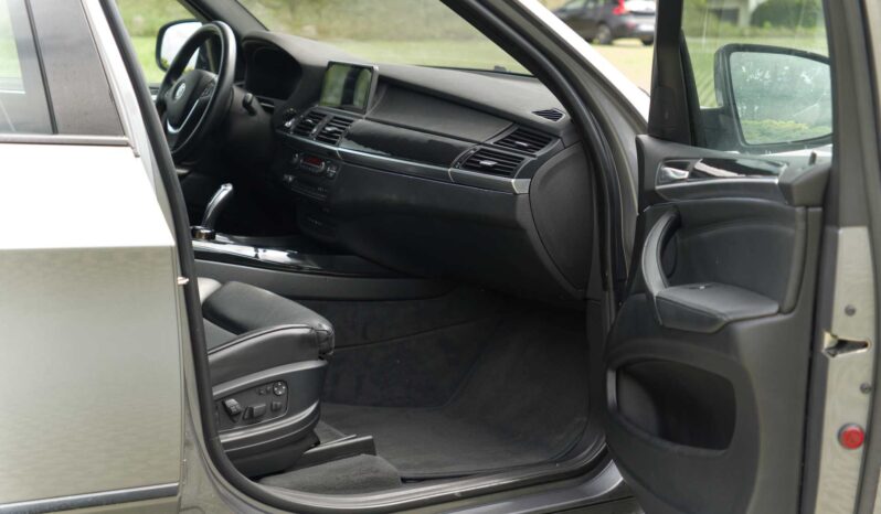 
								BMW X5 full									