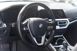 
										BMW 330e full									