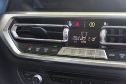 
										BMW 330e full									