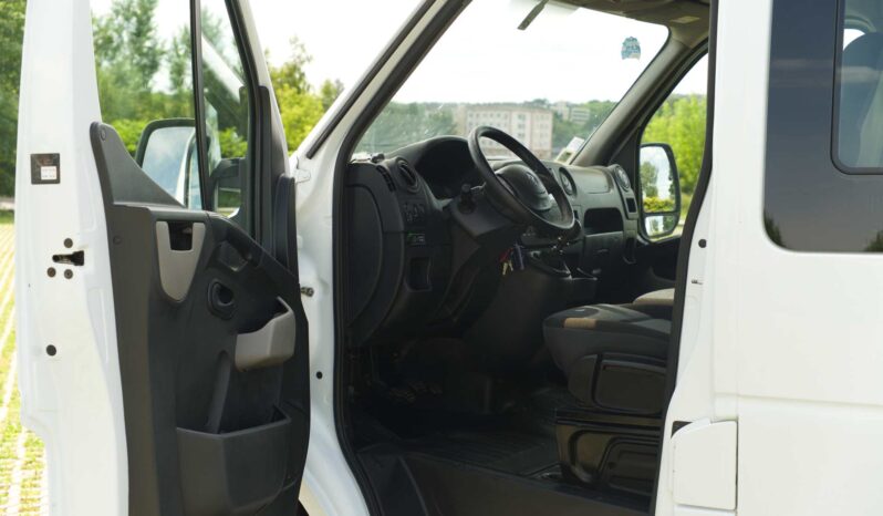 
								Renault Master full									