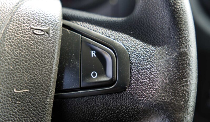 
								Renault Master full									