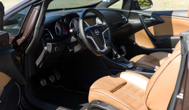 
								Opel Cascada full									