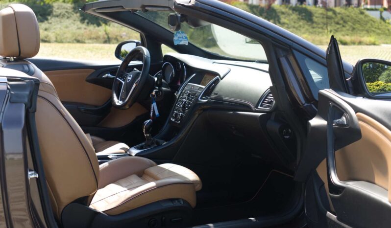 
								Opel Cascada full									