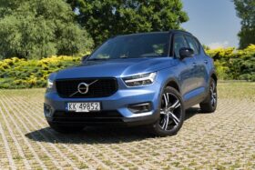 Volvo XC-40