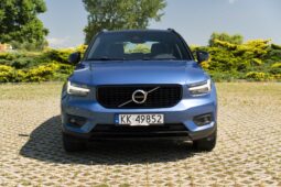 
										Volvo XC-40 full									