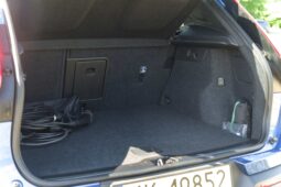 
										Volvo XC-40 full									