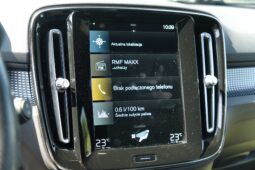 
										Volvo XC-40 full									