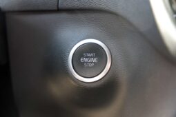 
										Volvo XC-40 full									