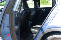 
										Volvo XC-40 full									