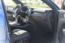 
										Volvo XC-40 full									