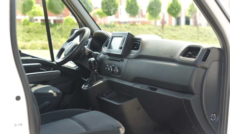 
								Renault Master Brygadówka full									