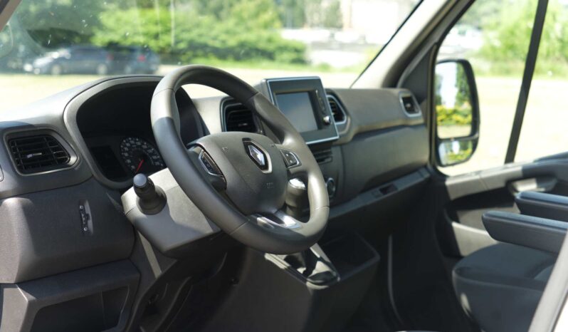 
								Renault Master Brygadówka full									