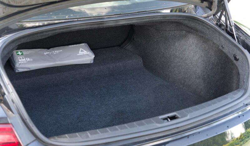 
								Infiniti Q60 full									