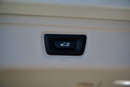 
										BMW 330e full									