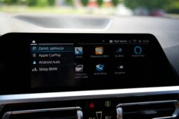 
										BMW 330e full									