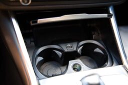 
										BMW 330e full									