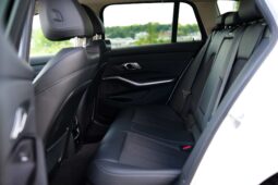 
										BMW 330e full									