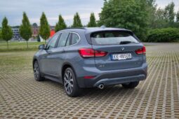
										BMW X1 full									