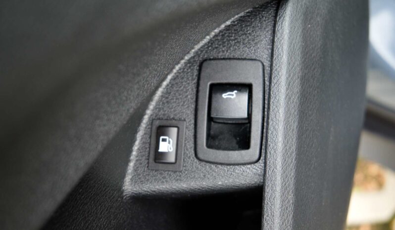 
								BMW X1 full									