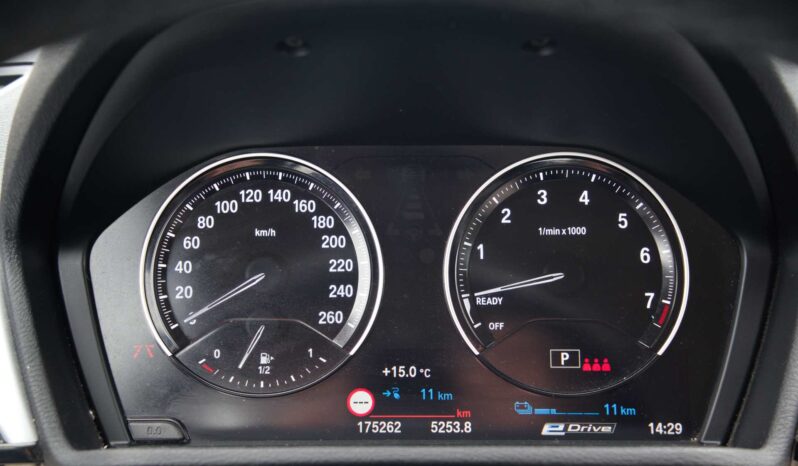 
								BMW X1 full									