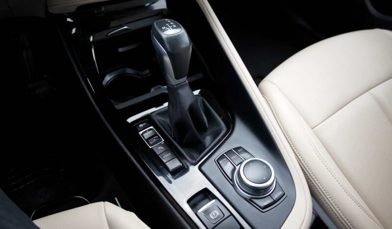 
								BMW X1 full									
