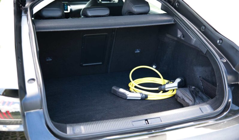 
								Peugeot 508 full									