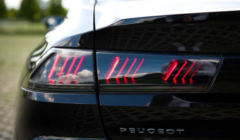 
								Peugeot 508 full									