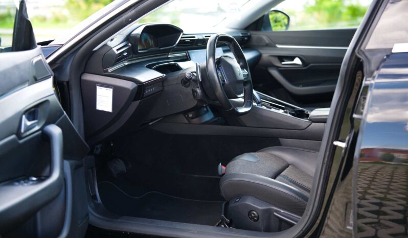 
								Peugeot 508 full									