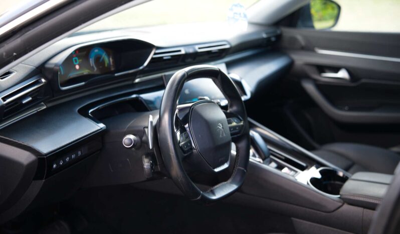 
								Peugeot 508 full									