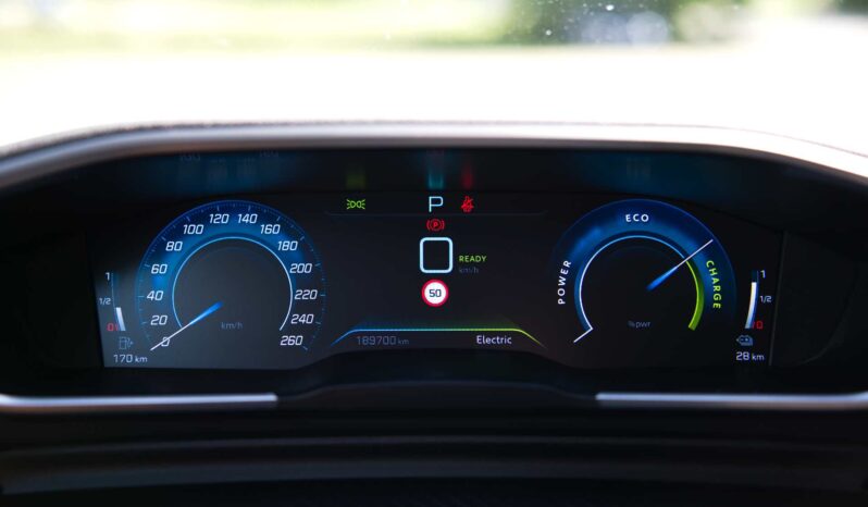 
								Peugeot 508 full									