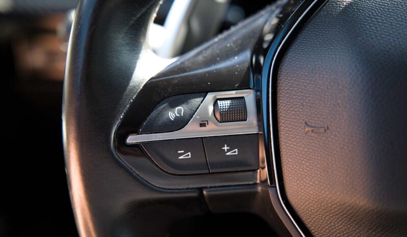 
								Peugeot 508 full									