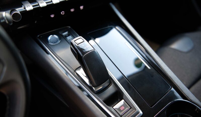 
								Peugeot 508 full									