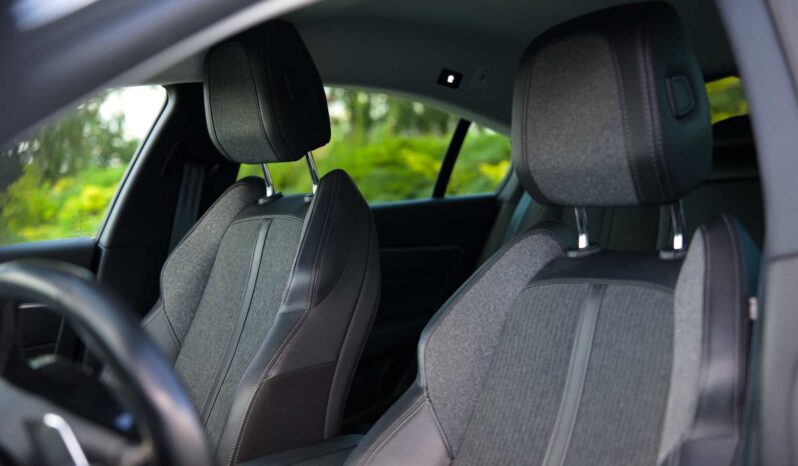 
								Peugeot 508 full									