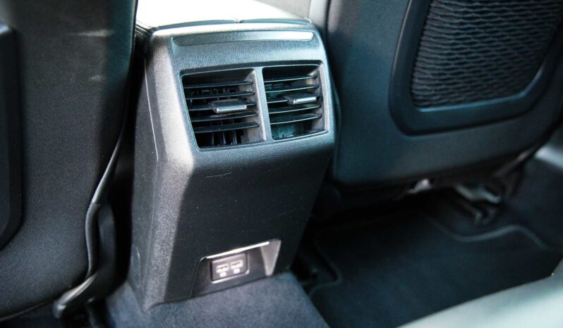 
								Peugeot 508 full									