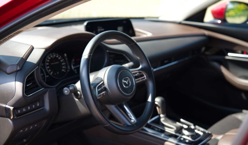 
								Mazda CX-30 full									