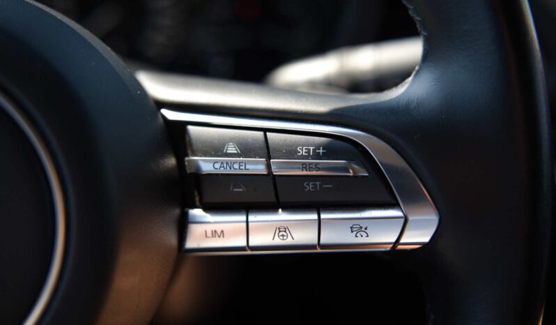 
								Mazda CX-30 full									