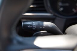 
										Mazda CX-30 full									