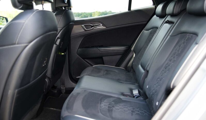 
								Kia Sportage full									
