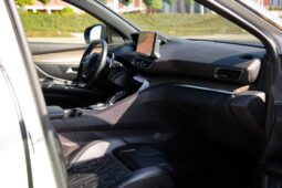 
										Peugeot 3008 full									