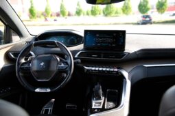 
										Peugeot 3008 full									