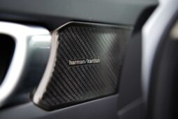 
										Volvo XC40 full									