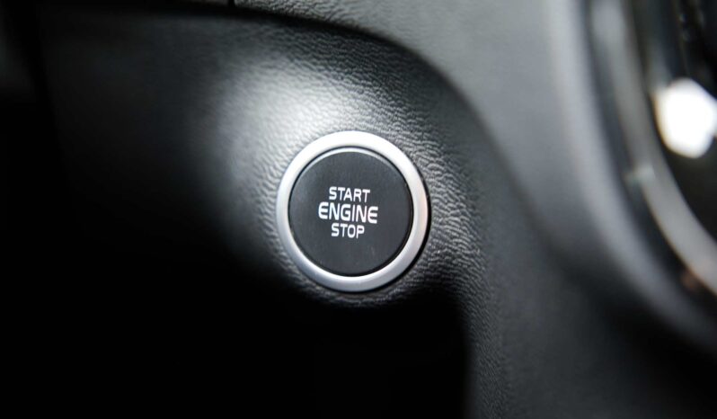 
								Volvo XC40 full									