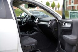
										Volvo XC40 full									