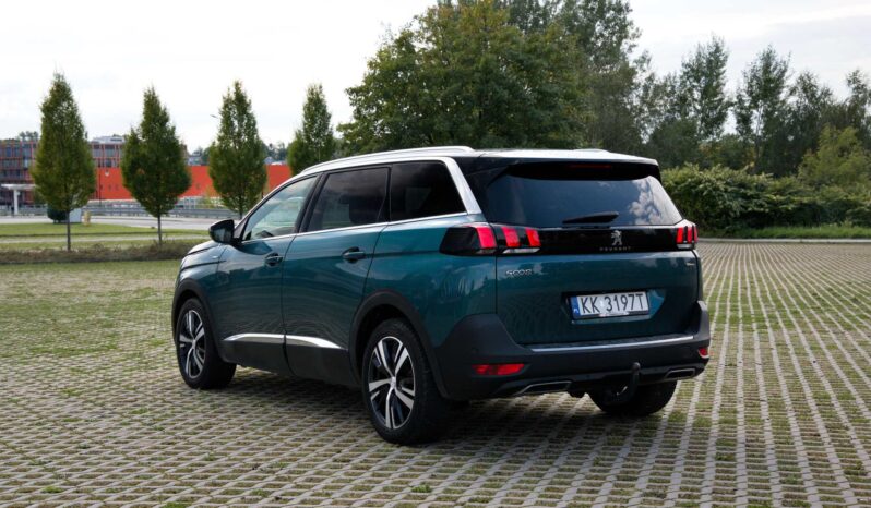 
								Peugeot 5008 full									