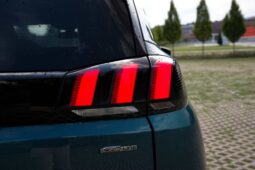 
										Peugeot 5008 full									