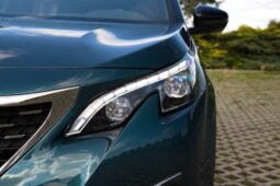 
										Peugeot 5008 full									