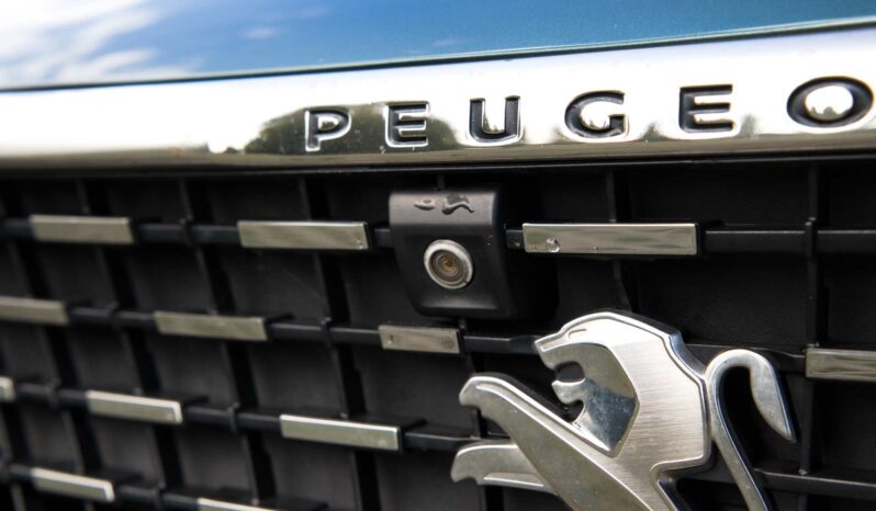 
								Peugeot 5008 full									