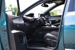 
										Peugeot 5008 full									